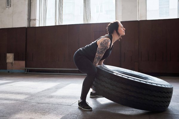Quels exercices pour renforcer et tonifier les bras sans équipement ?